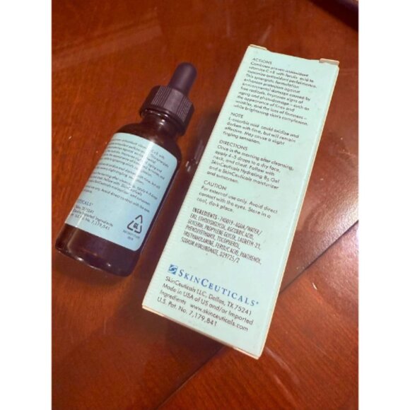 SkinCeuticals CE Ferulic Serum 15% Vitamin C 1oz  New - Picture 2 of 2